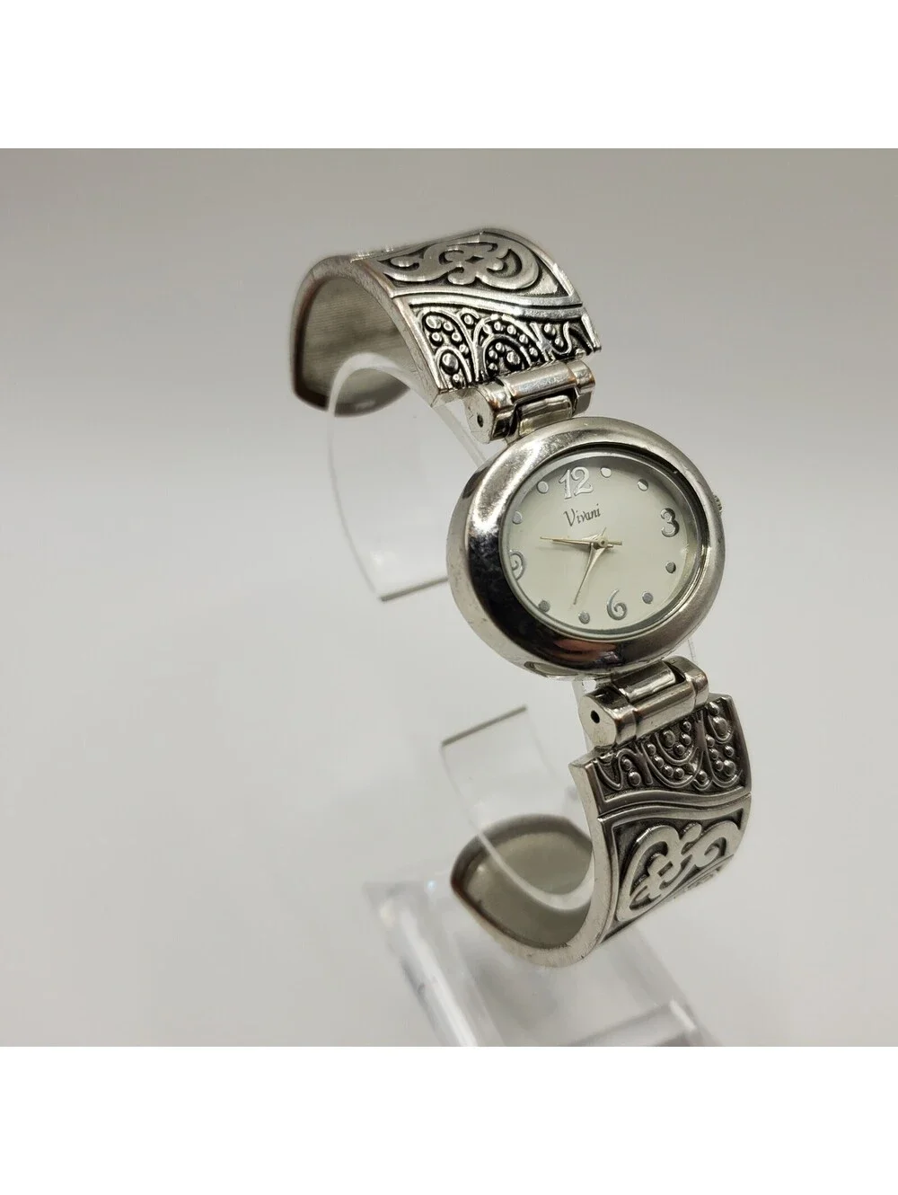 Vivani Quartz Womens Watch 30mm Silver Tone Cuff Band New Battery